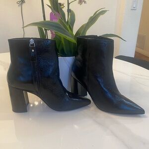 Barneys New York Black Leather Pointed Toe Ankle Boots - Size 37